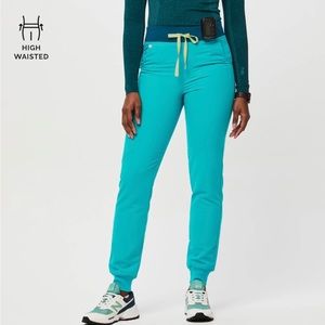 Figs Zamora joggers.